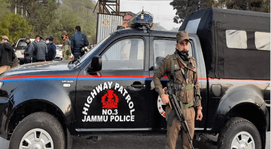 आतंकियों से नगरोटा में मुठभेड़
