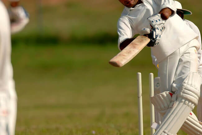 learning to play cricket in Dubai