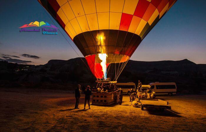 Hot air balloon ride in Manali